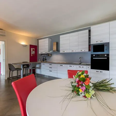 Golfo Di Venere Lenno